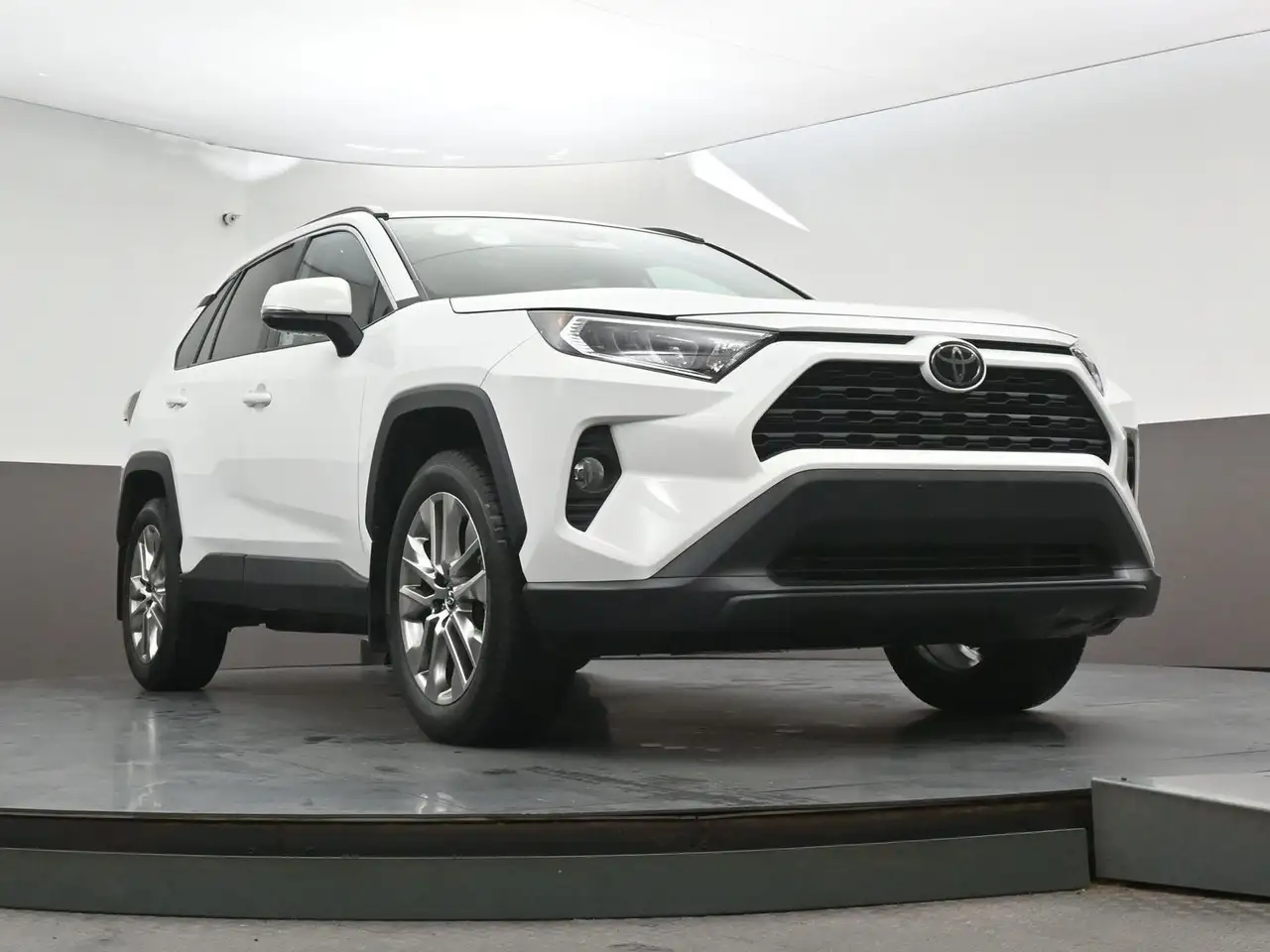 Toyota RAV 4 photo Toyota RAV 4