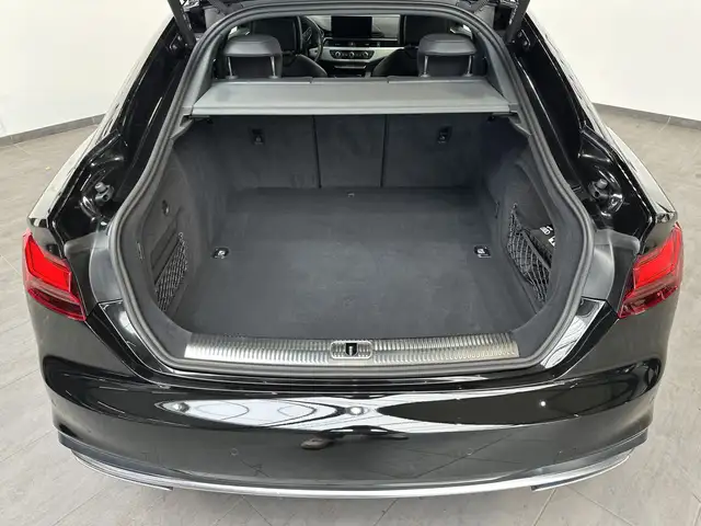 Audi A5 view 6