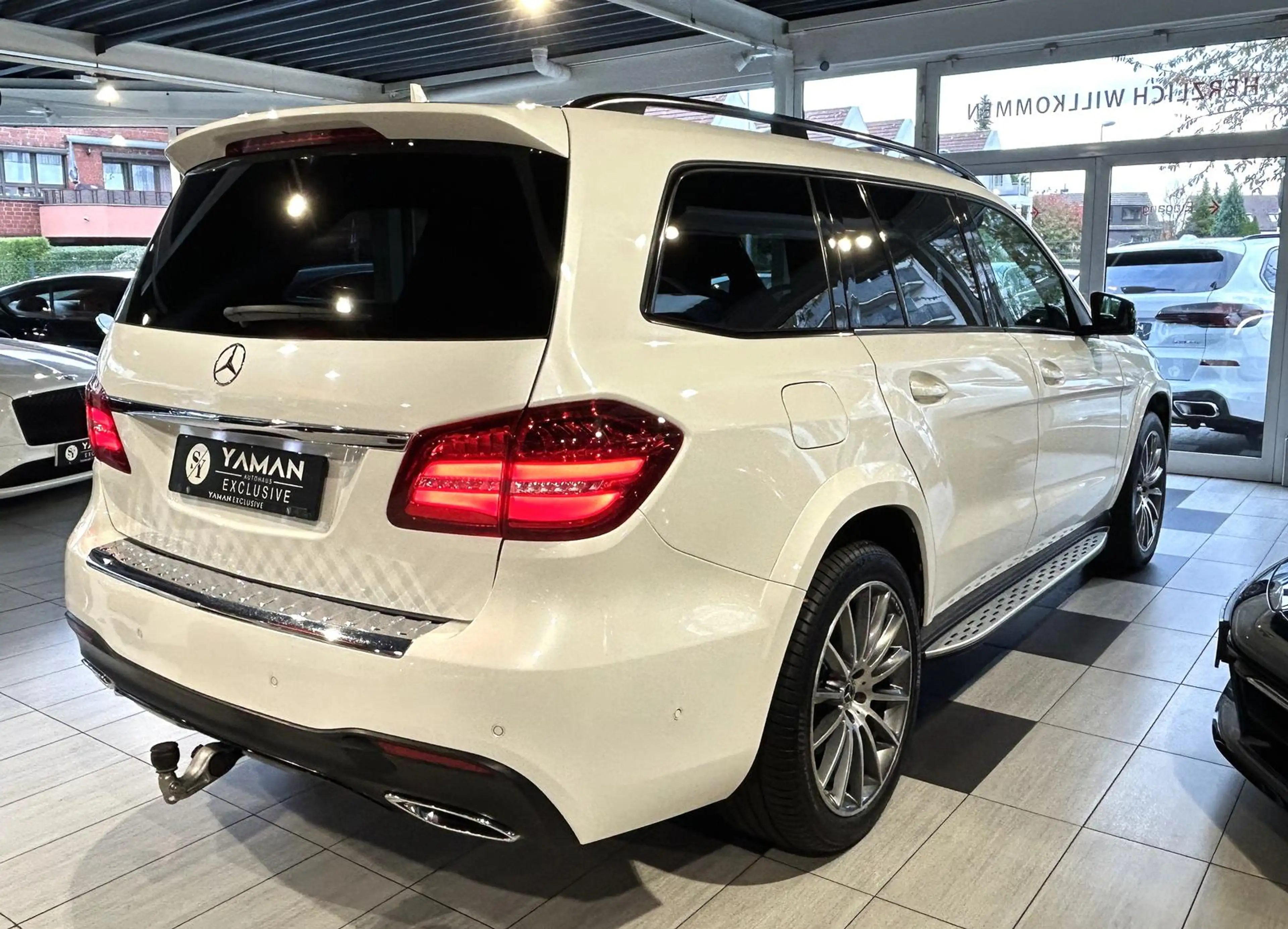 Mercedes-Benz GLS 350 d 4M*AMG*Pano*Sthzg*Night*HUD*H&K* — photo 6
