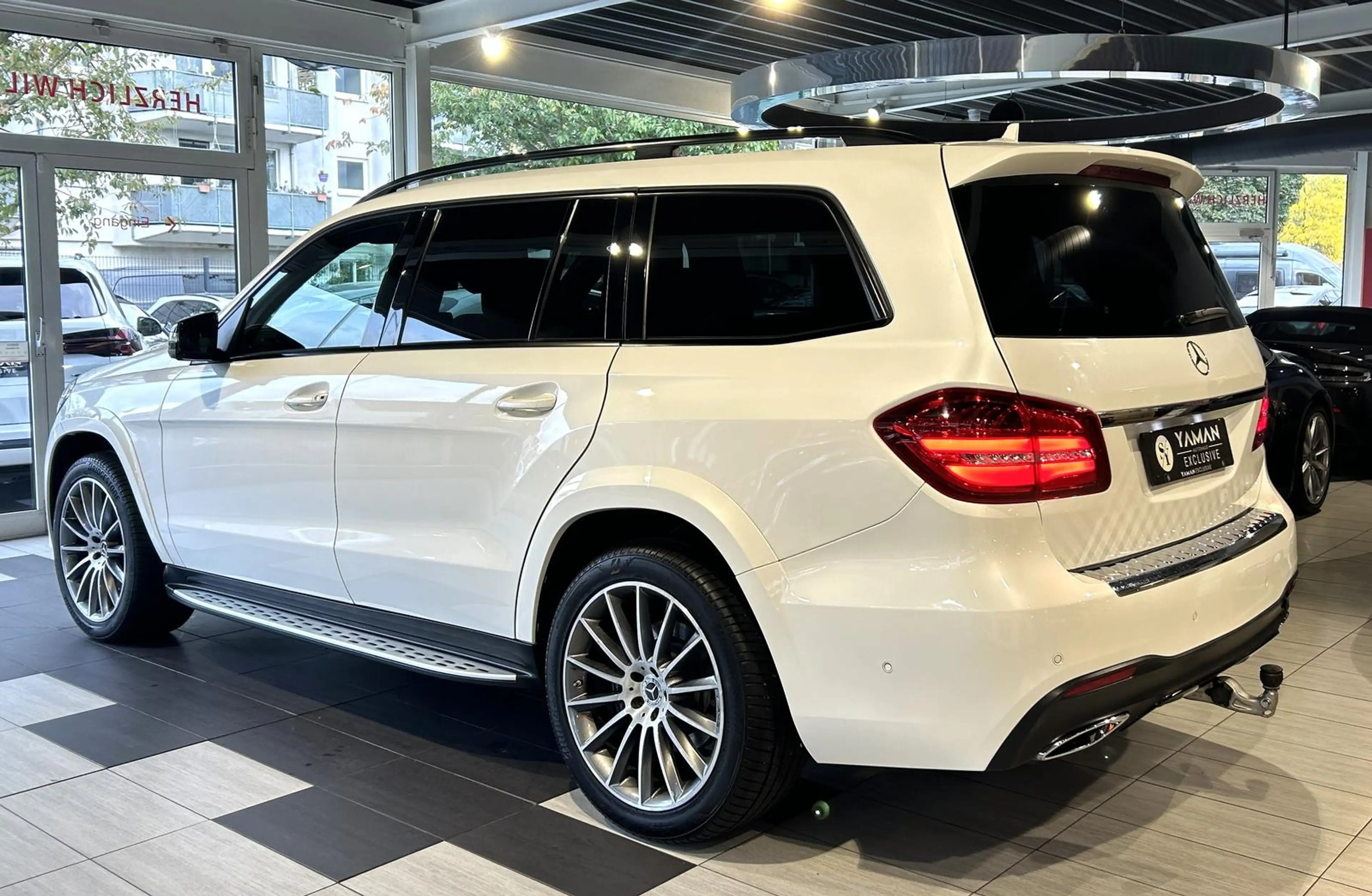Mercedes-Benz GLS 350 d 4M*AMG*Pano*Sthzg*Night*HUD*H&K* — photo 4