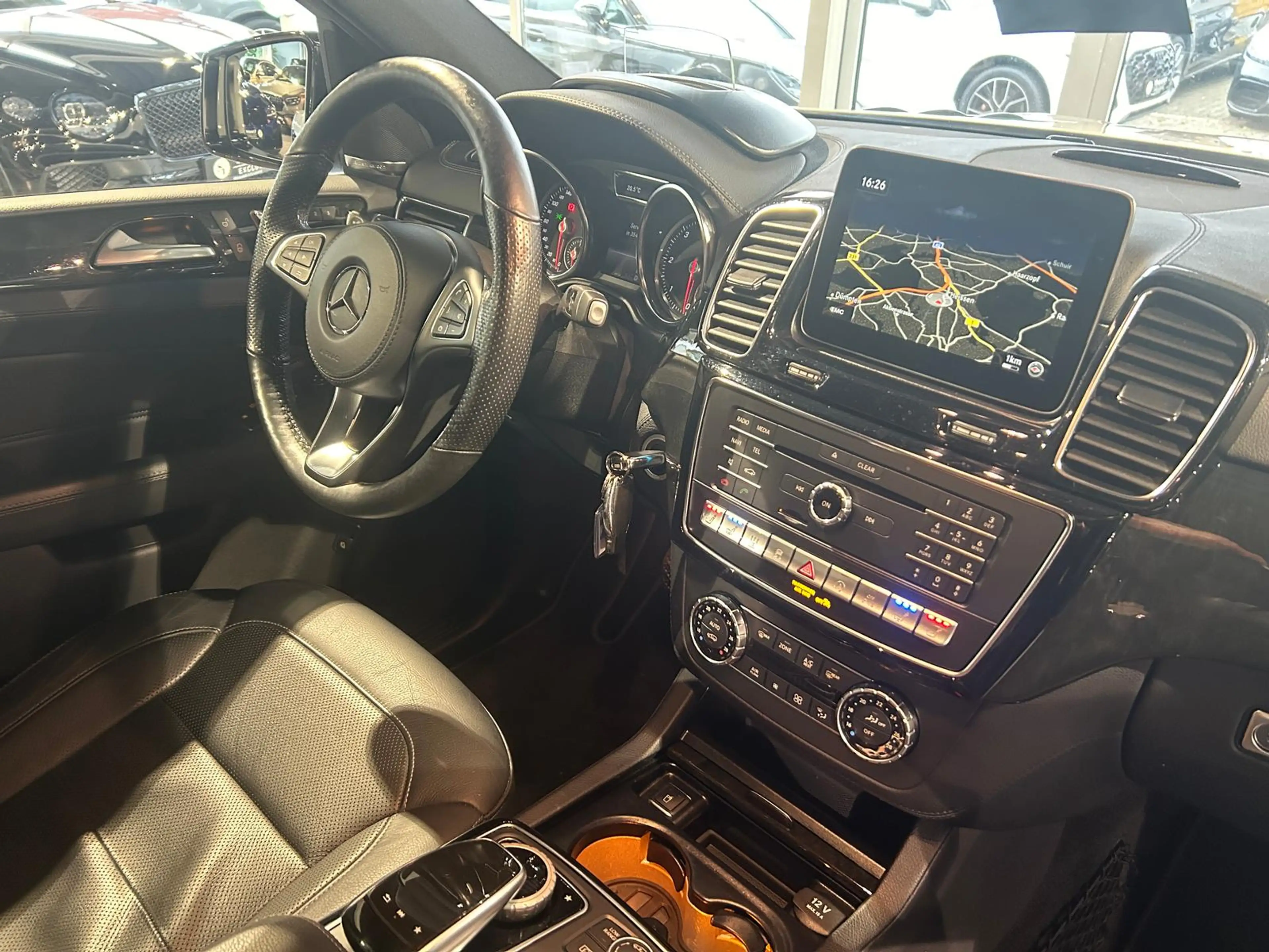 Mercedes-Benz GLS 350 d 4M*AMG*Pano*Sthzg*Night*HUD*H&K* — photo 13