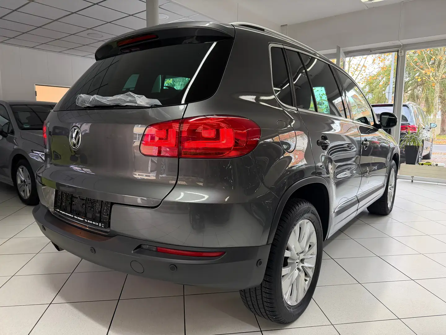 Volkswagen Tiguan Tiguan 1.4 TSI 4Motion Life *Xenon*Kamera Grau - 1