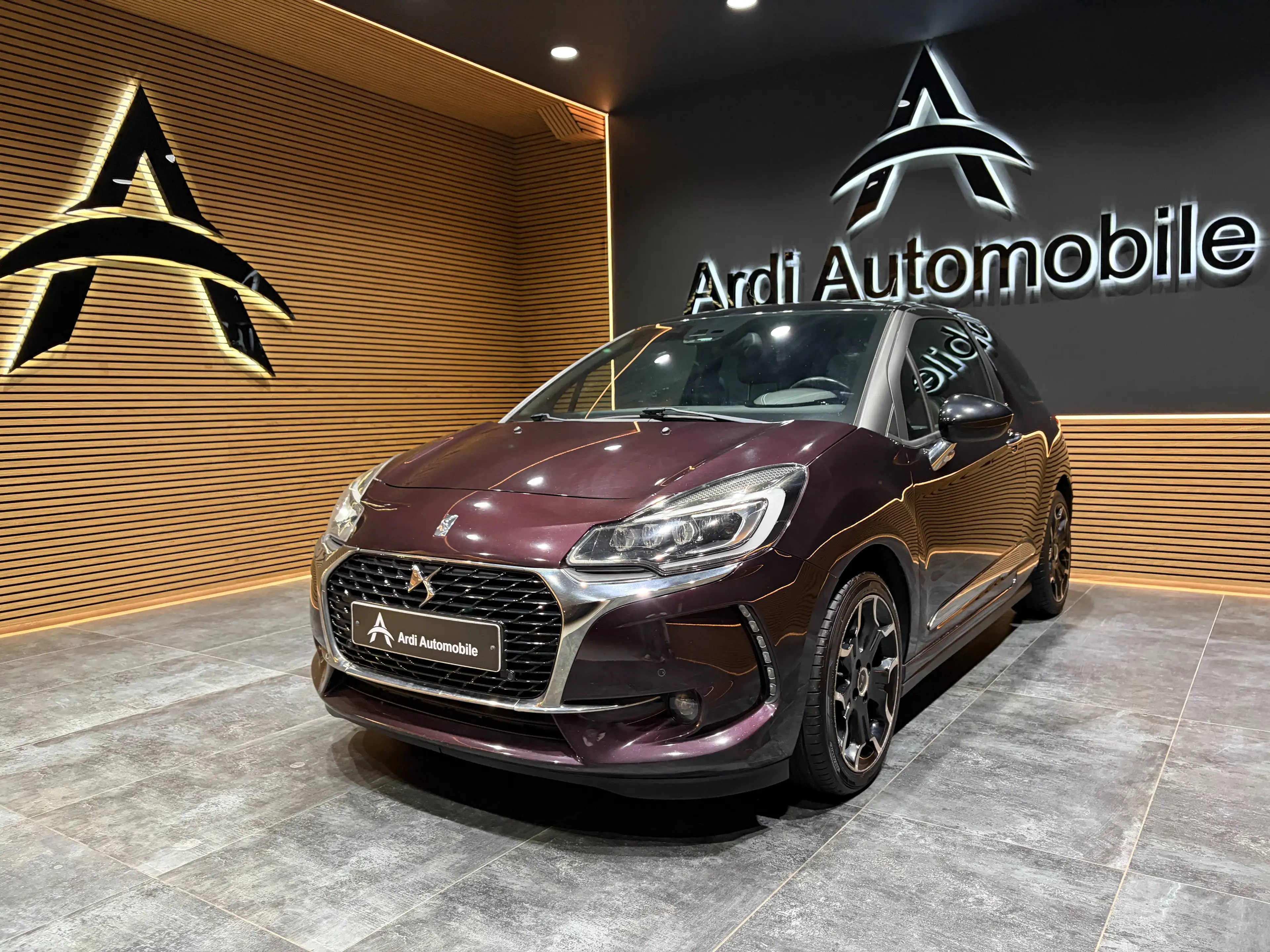 DS Automobiles DS 3 1.6 BlueHDi *SIEGE CHAUFF*FRONT ASSIST*CAMERA*HIFI*GARANTIE*