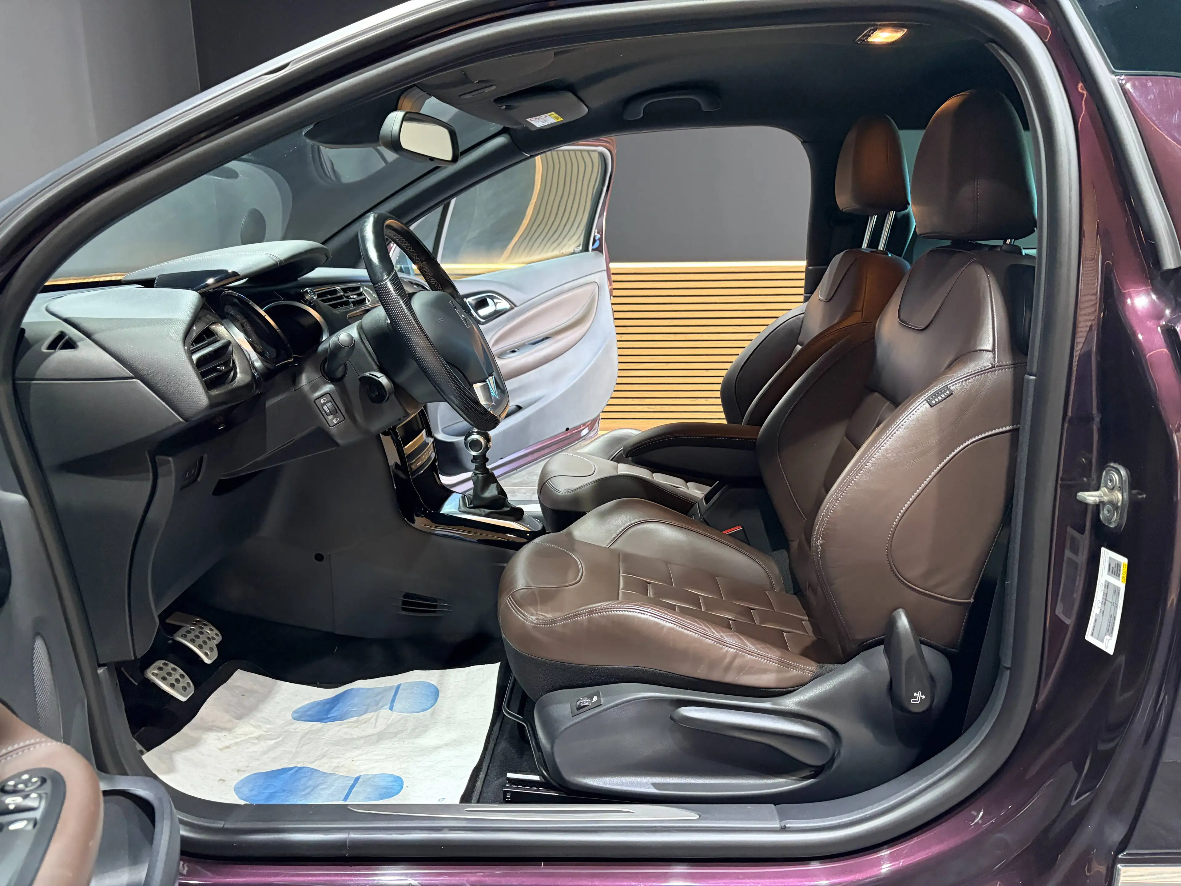 DS Automobiles DS 3 1.6 BlueHDi *SIEGE CHAUFF*FRONT ASSIST*CAMERA*HIFI*GARANTIE* — photo 7
