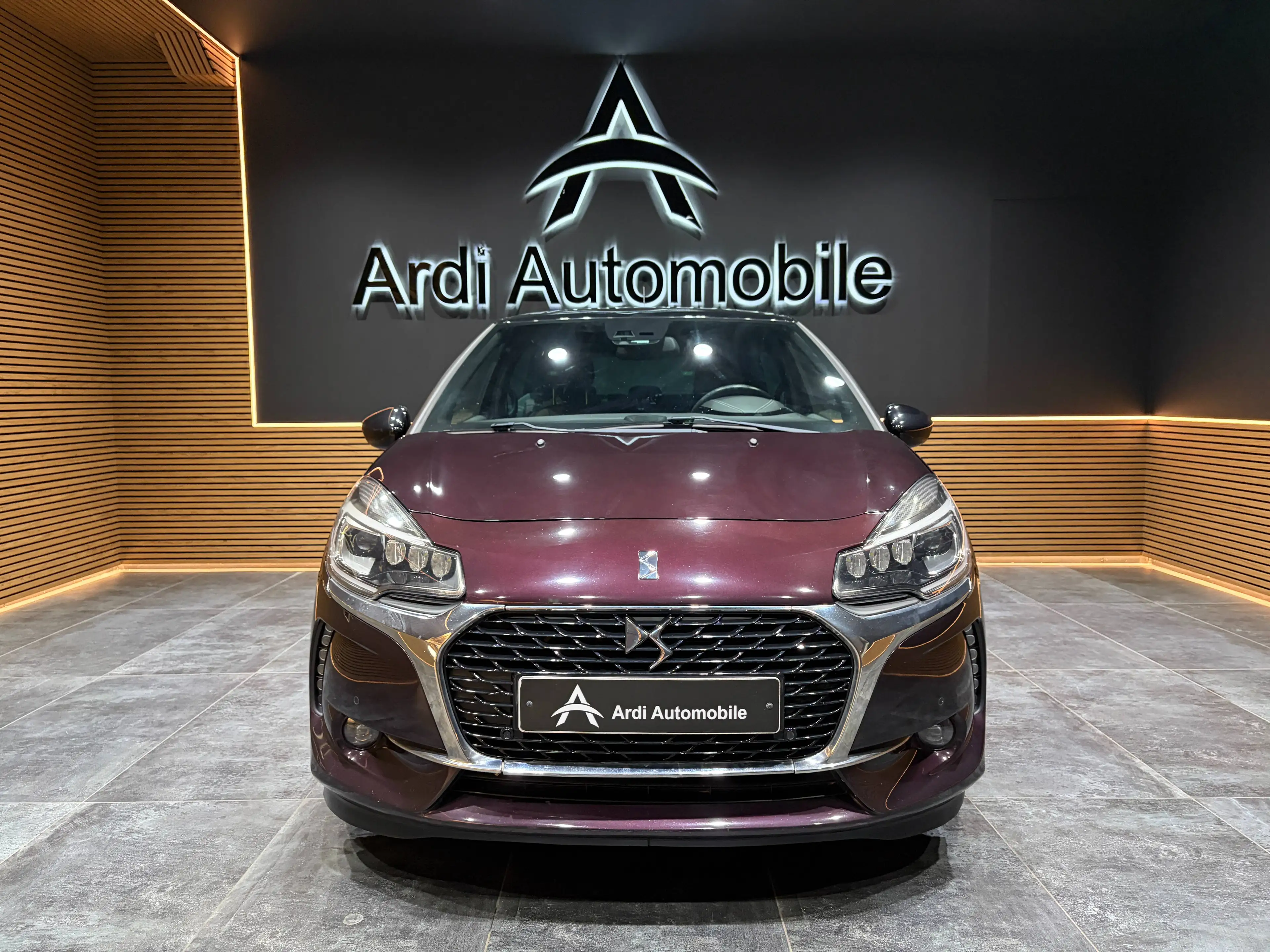 DS Automobiles DS 3 1.6 BlueHDi *SIEGE CHAUFF*FRONT ASSIST*CAMERA*HIFI*GARANTIE* — photo 2