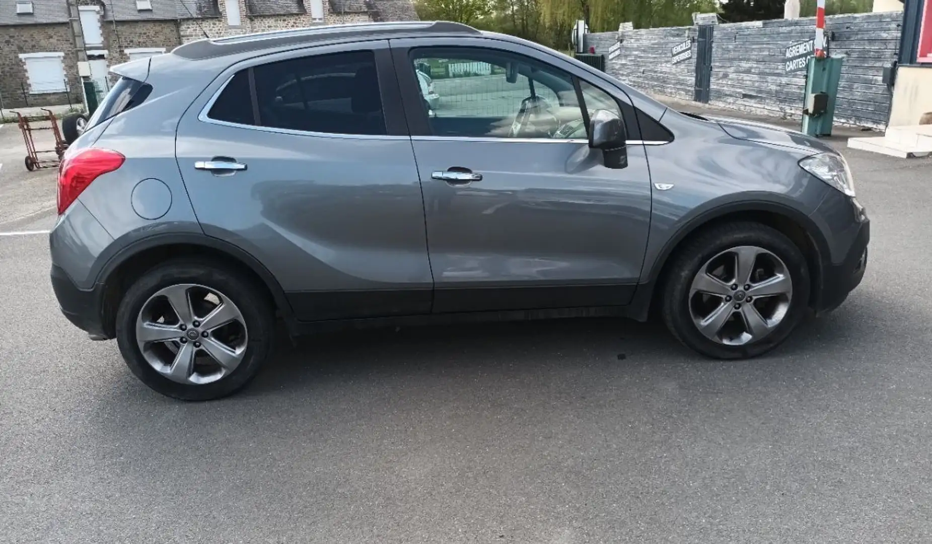 Opel Mokka 1.7 CDTI 130CH COSMO ECOFLEX START\u0026STOP 4X2 Gris - 1