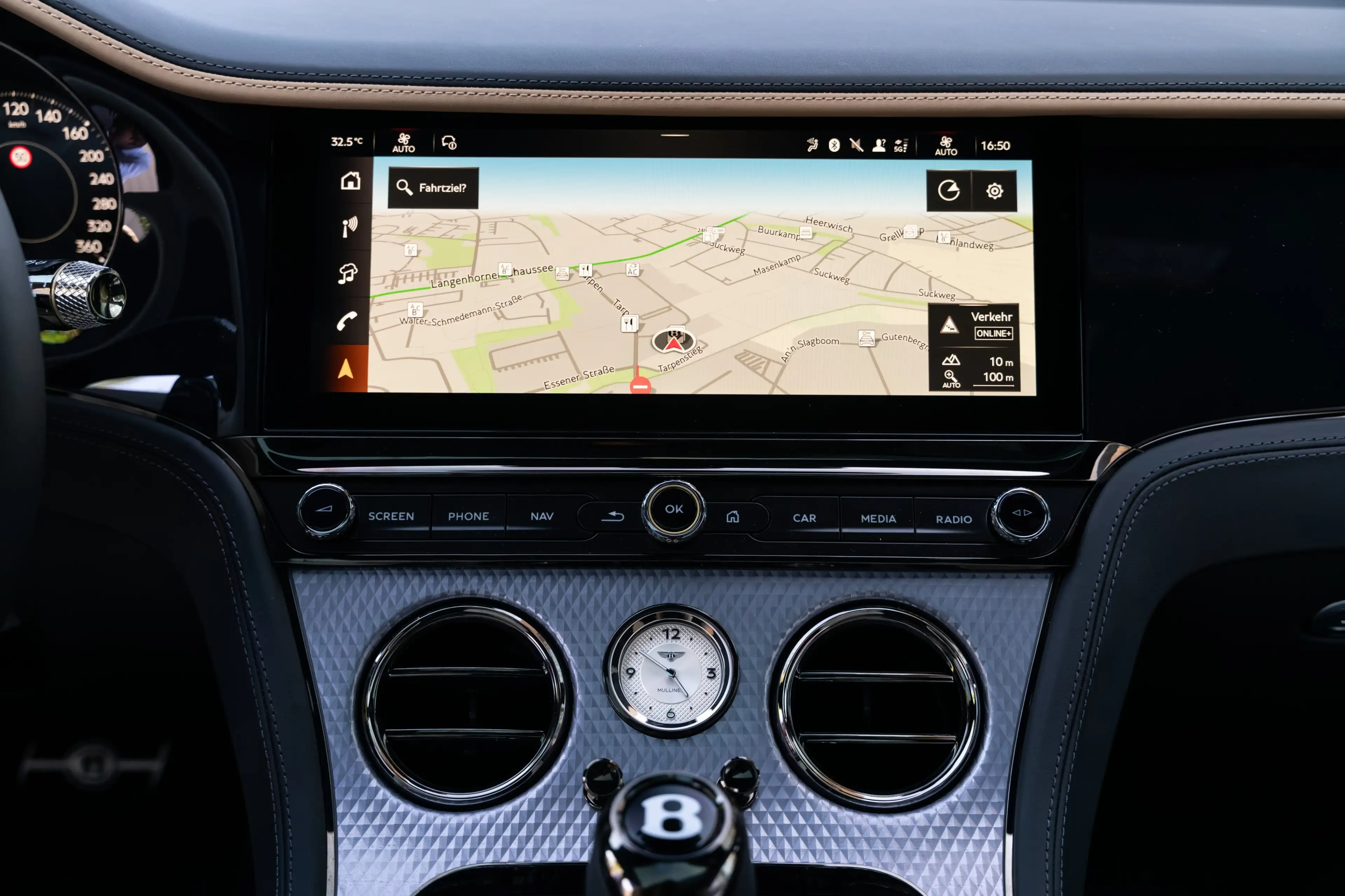 Bentley Continental GT Mulliner Blackline Bespoke — photo 15