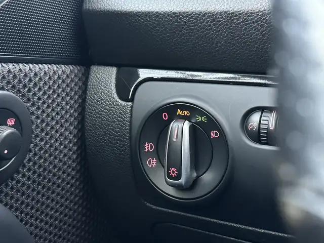 Volkswagen Scirocco view 21