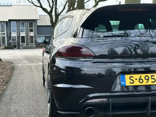 Volkswagen Scirocco view 9