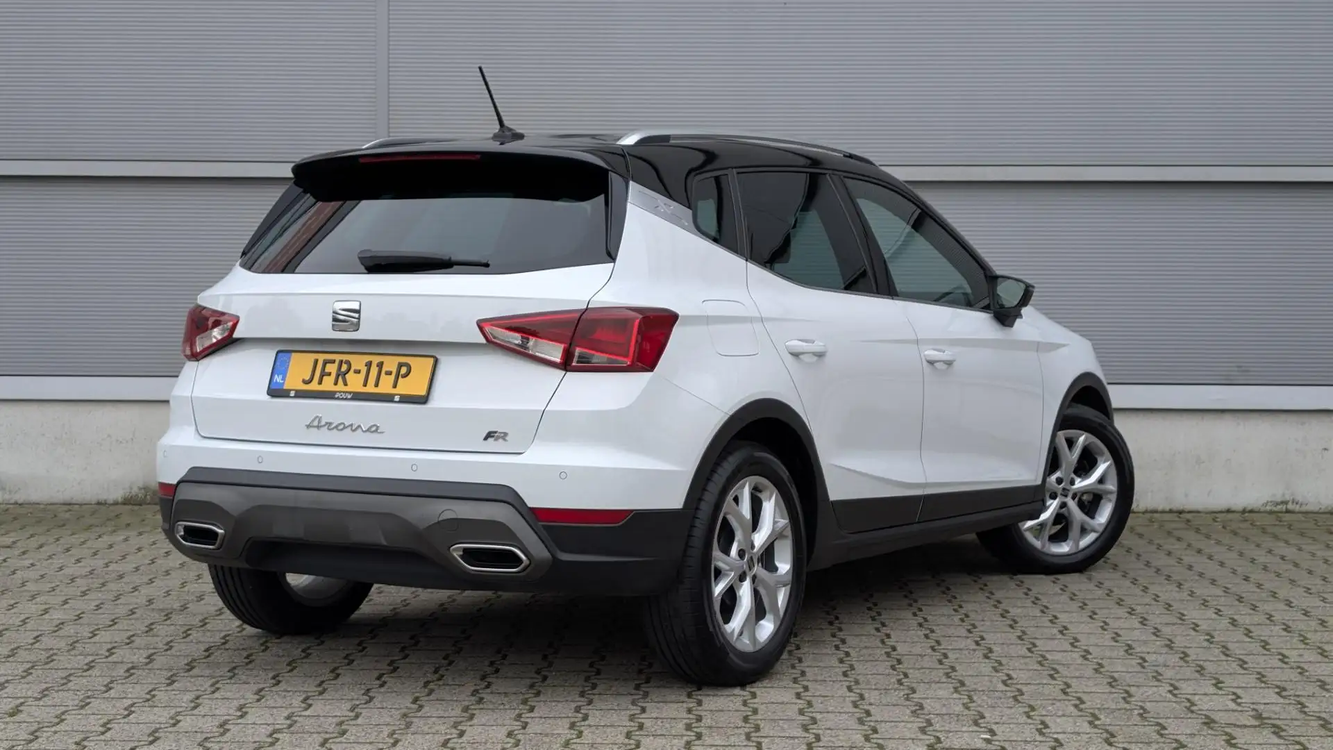 SEAT Arona 1.0 TSI 95pk FR Business Connect | Adaptive Cruise Blanc - 2