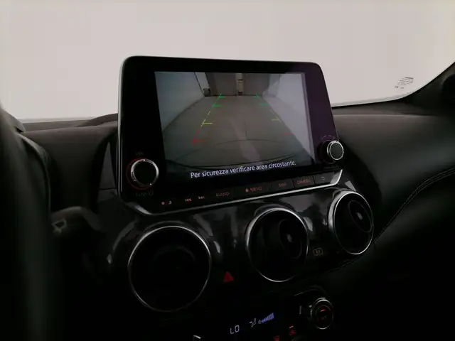 Nissan Juke view 16
