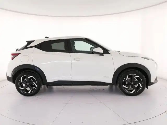 Nissan Juke view 3