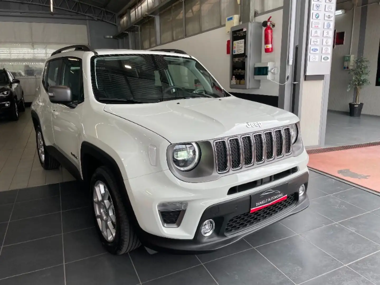 Jeep Renegade Renegade 1.5 Turbo T4 MHEV Limited Bianco - 2