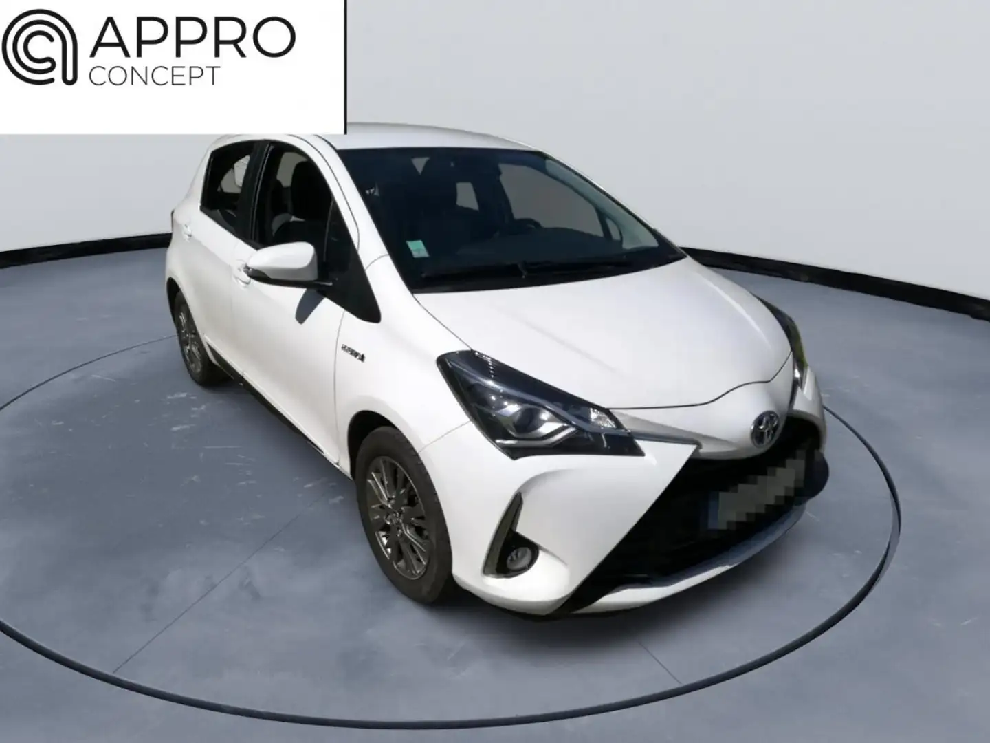 Toyota Yaris Yaris Hybrid 100h - BV e-CVT III  Dynamic PHASE 3 Blanc - 1
