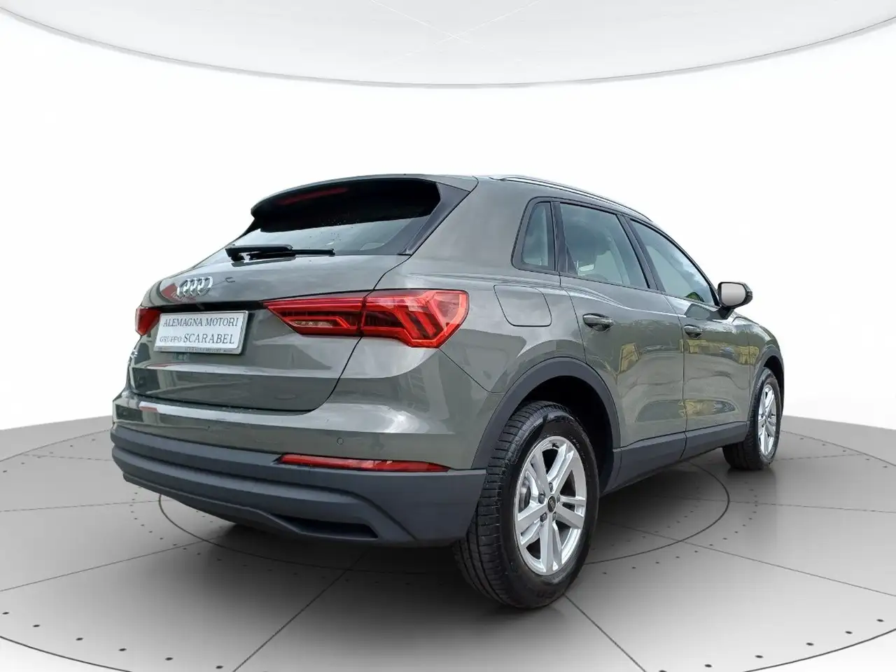 Audi Q3 35 1.5 tfsi s-tronic 5