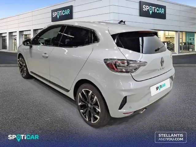 Renault Clio view 5