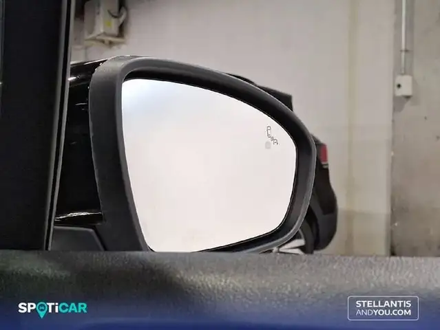 Renault Clio view 22