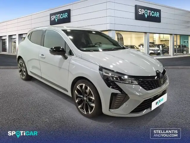 Renault Clio view 3