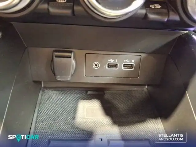 Renault Clio view 20