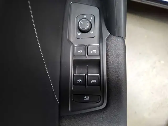 Volkswagen Tiguan Allspace view 15