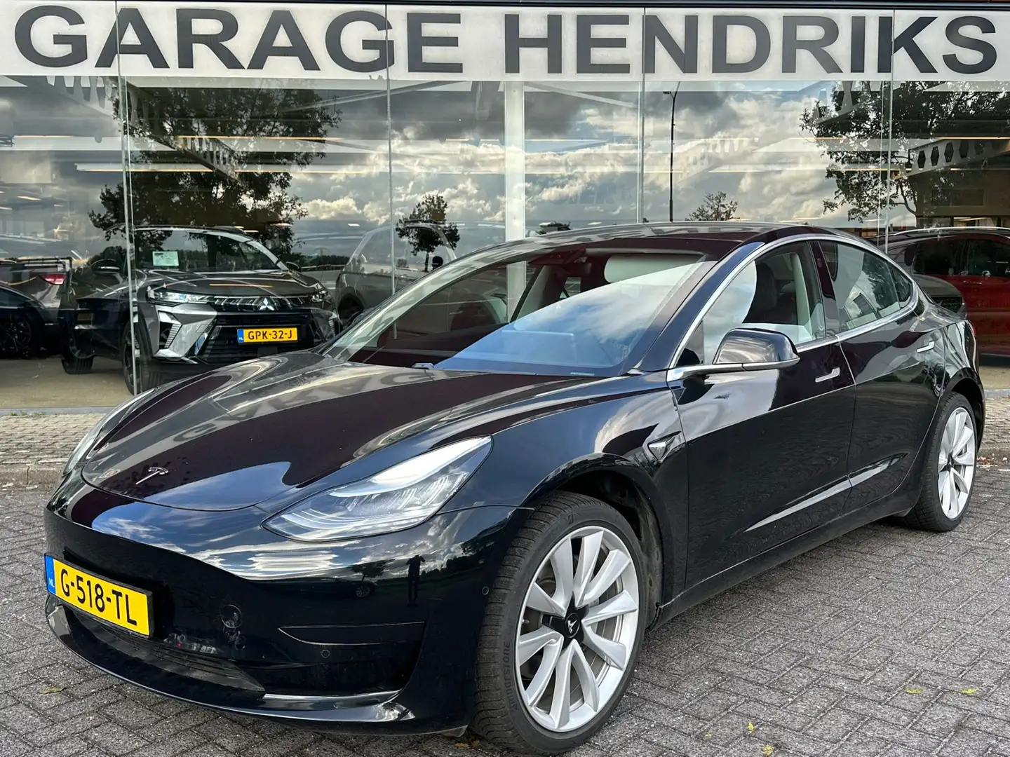 Tesla Model 3 Standard RWD Plus 60 kWh | SOH: 88% | AUTOPILOT+19 Zwart - 1
