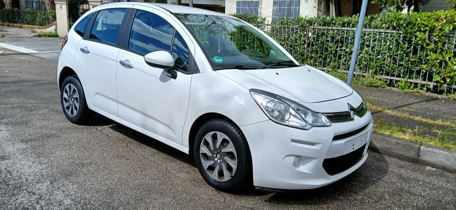 Citroen C3 1.6 diesel 5 porte clima camera navigatore Bianco - 2