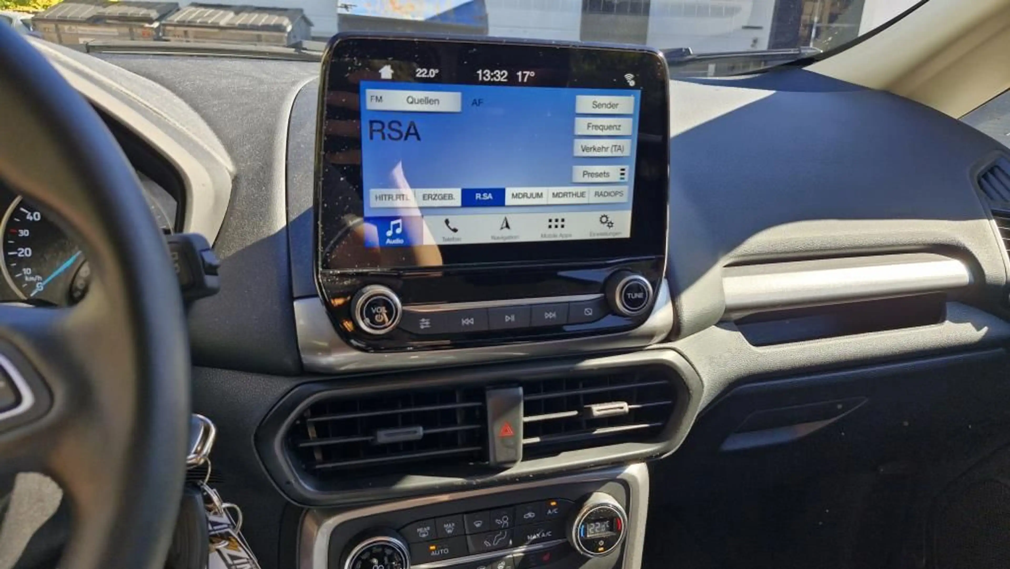 Ford EcoSport 1.0 EcoBoost Klimaautomatik+Sitzhzg. — photo 13