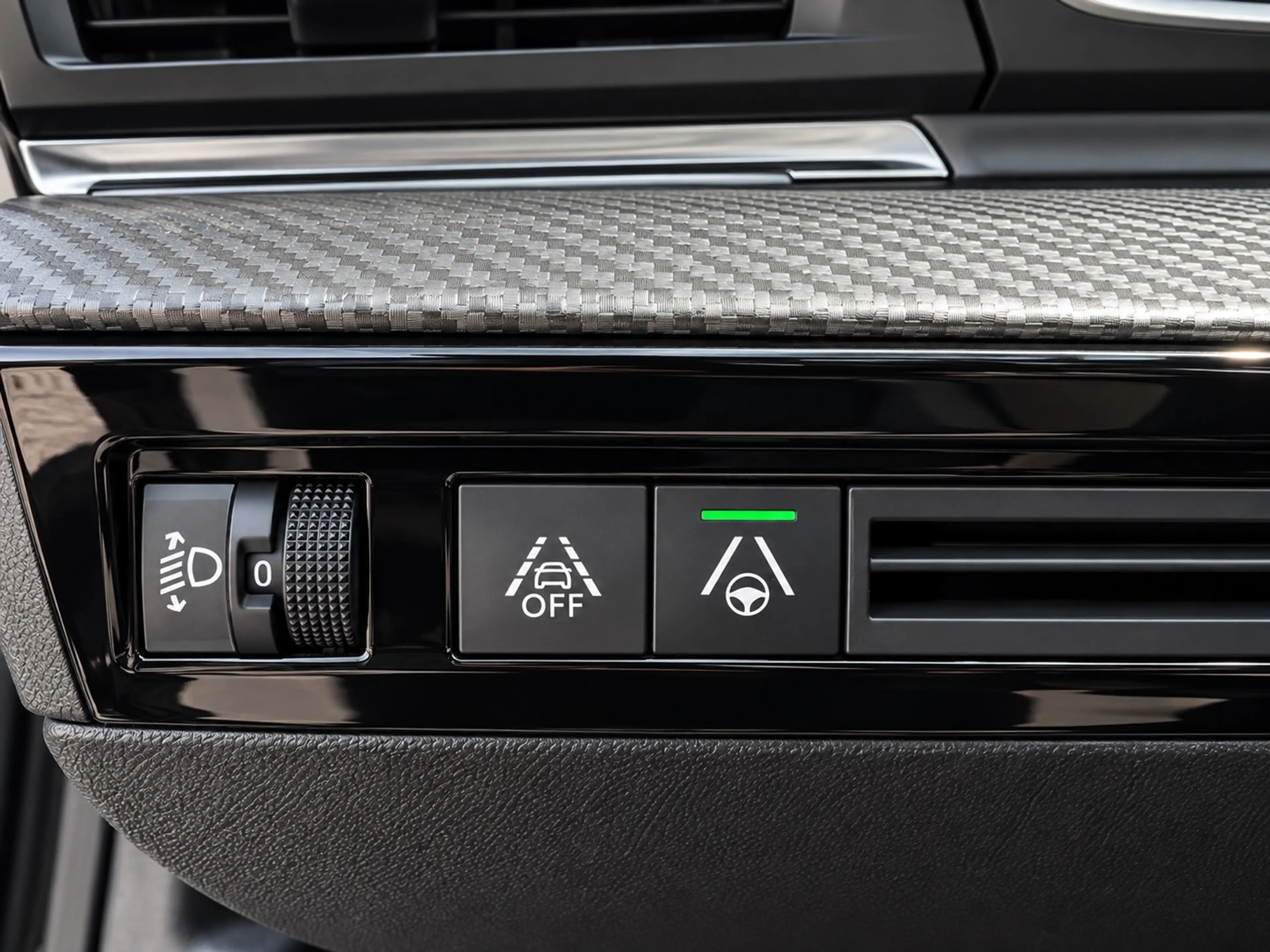 Peugeot 508 SW 1.5 BlueHDi Allure S — photo 15