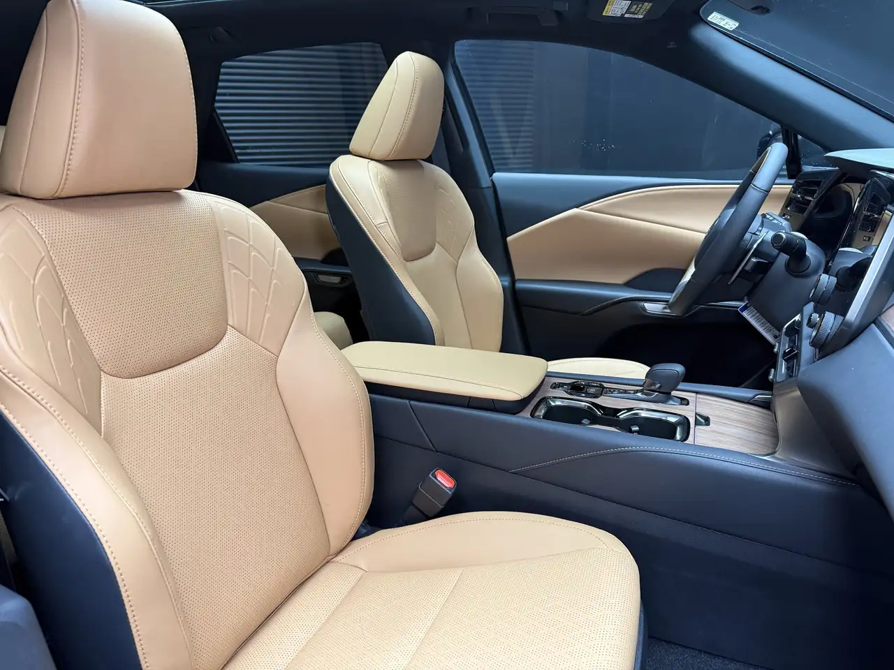 Lexus RX photo Lexus RX