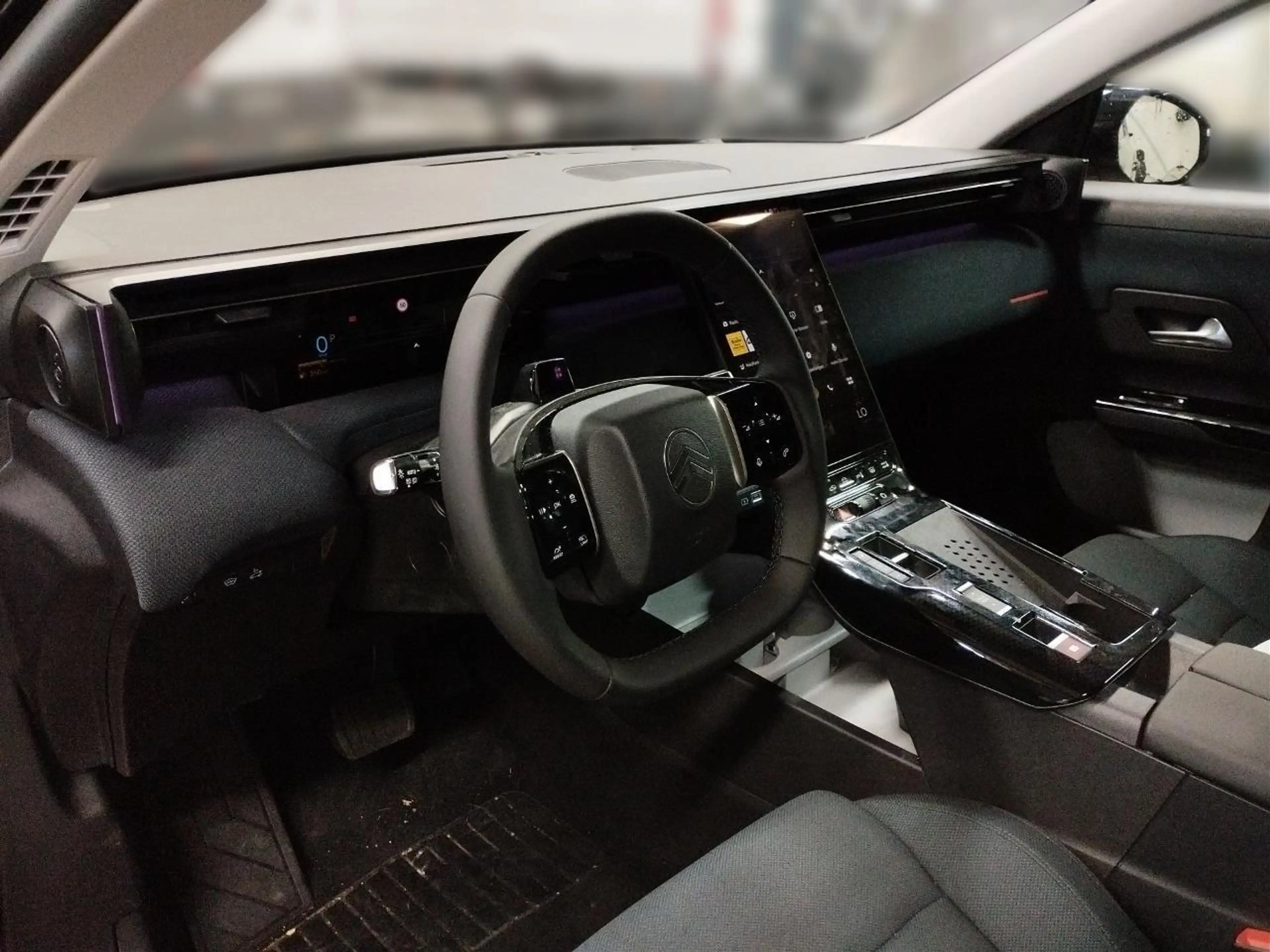 Citroen C5 Aircross PLUS HYBRID 145 E-DSC E-Heckklappe — photo 9