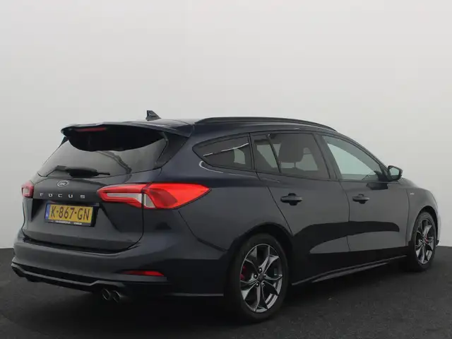 Ford Focus view 17