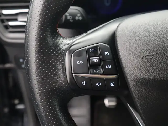 Ford Focus view 24