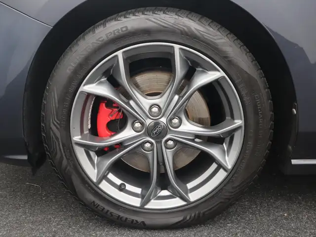 Ford Focus view 5
