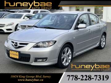 GT | 1 Owner | No Accidents | Backup Camera |Leather & Heated Seats | Wireless Apple CarPlay & Android Auto | Sunroof
