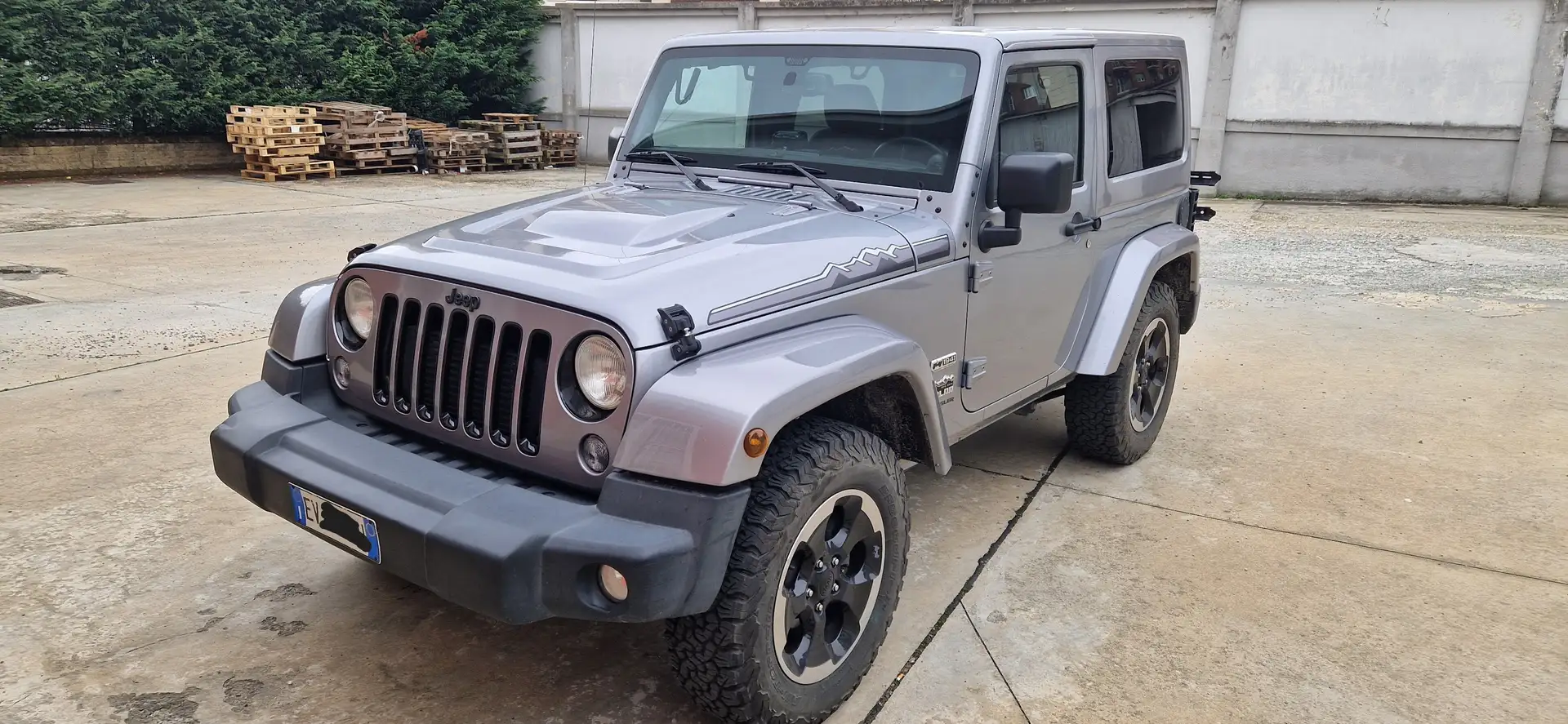 Jeep Wrangler Wrangler III 2011 2.8 crd Sahara auto E5+ Argento - 1