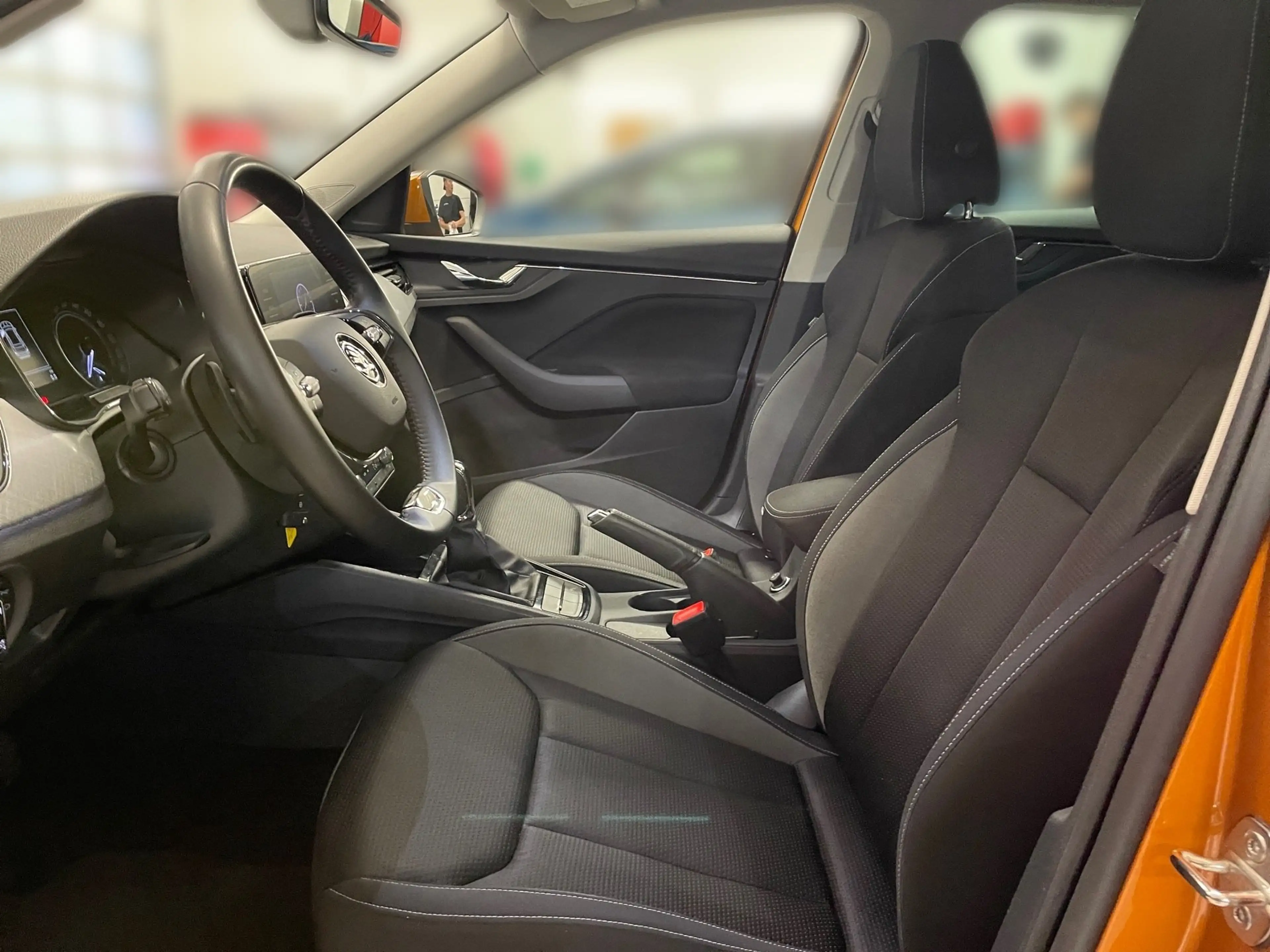 Skoda Kamiq 1.0 TSI Tour *AHK*LED*KAMERA*SITZH* — photo 11