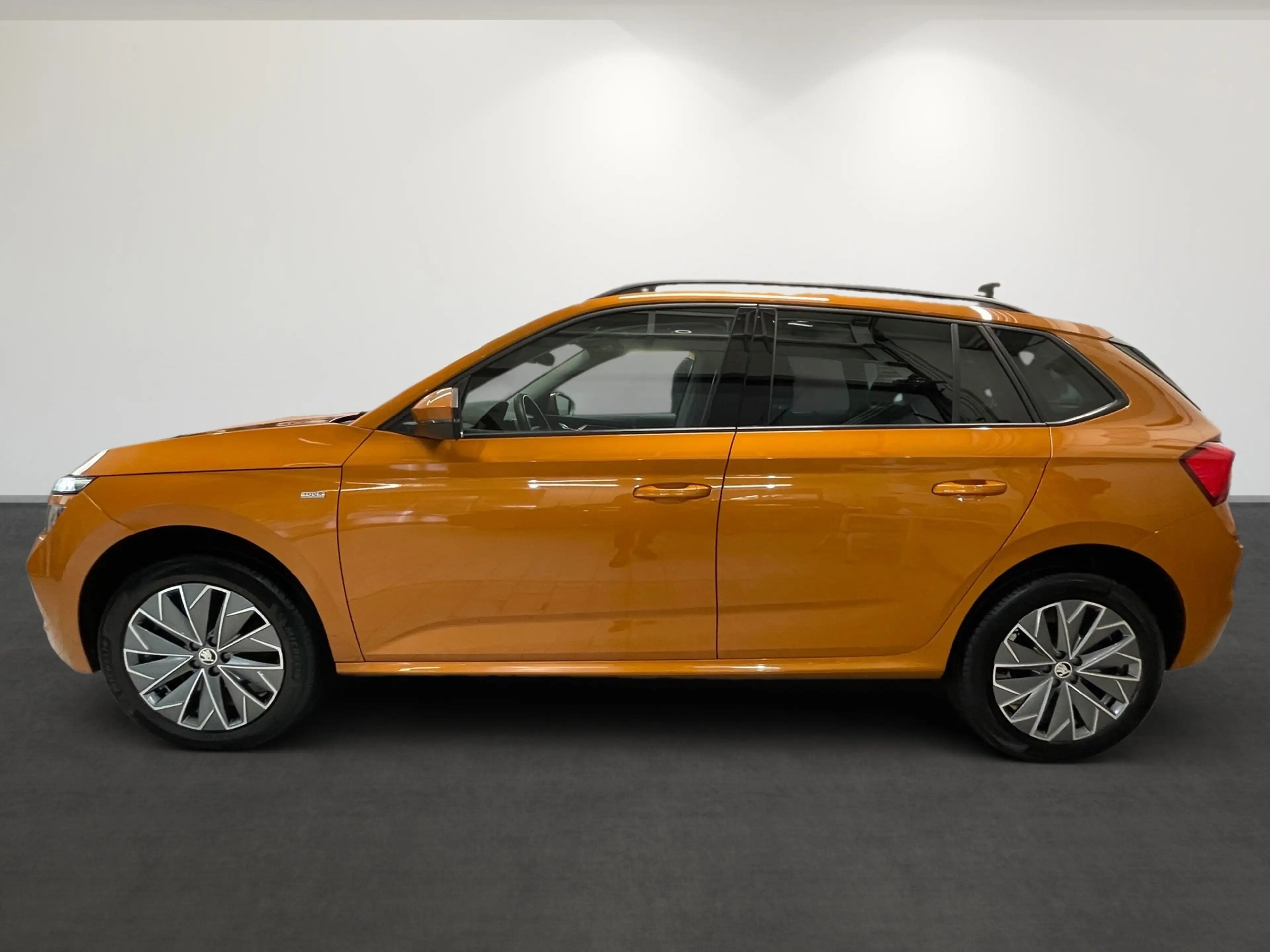 Skoda Kamiq 1.0 TSI Tour *AHK*LED*KAMERA*SITZH* — photo 7