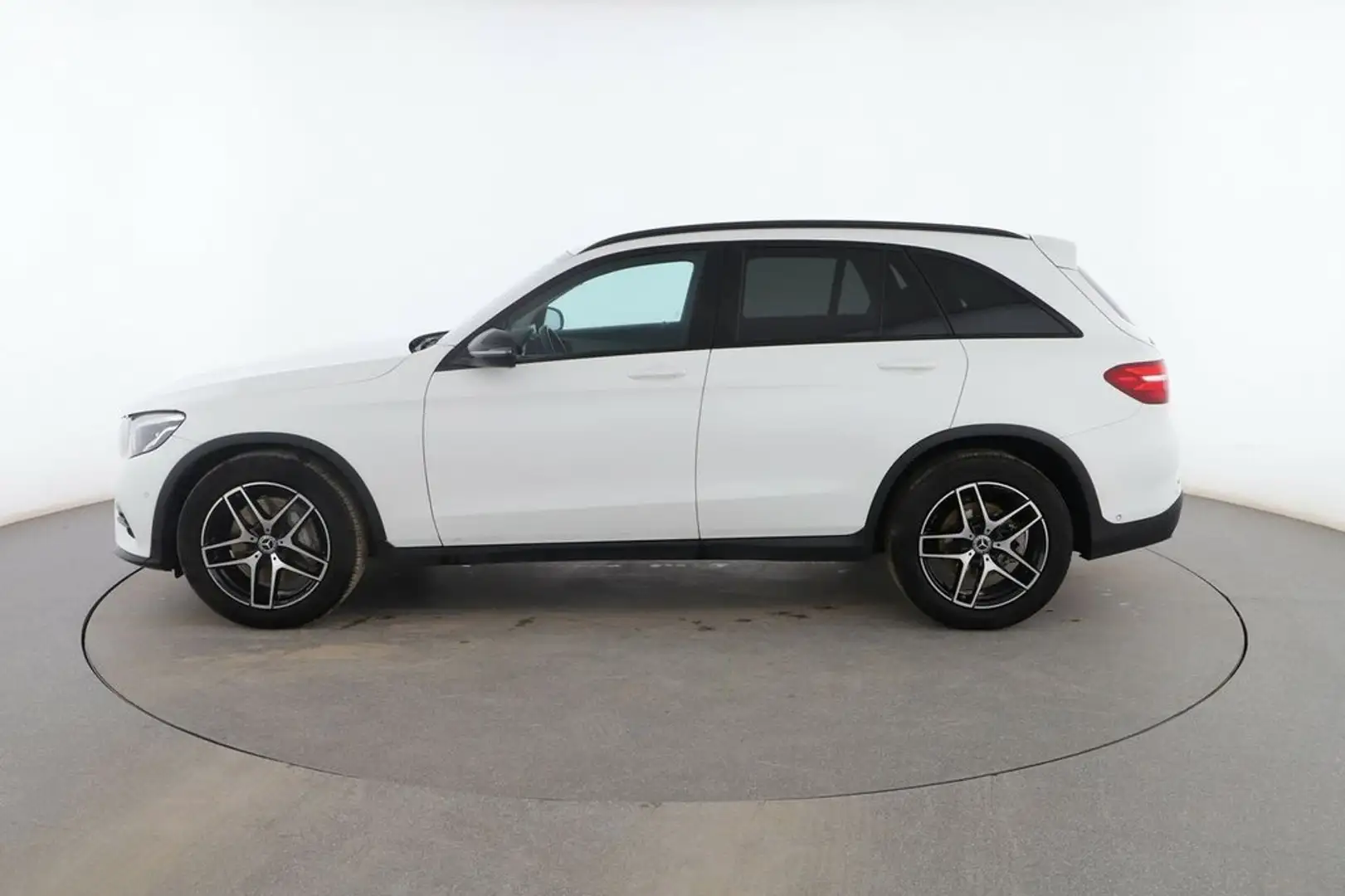 Mercedes-Benz GLC 220 4Matic AMG Line Sárga - 2