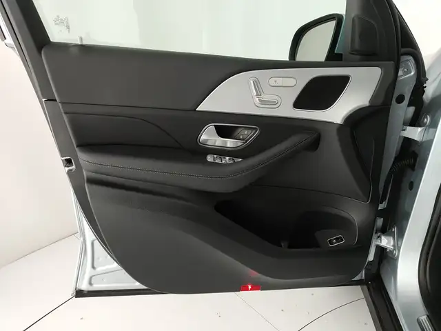 Mercedes-Benz GLE view 12