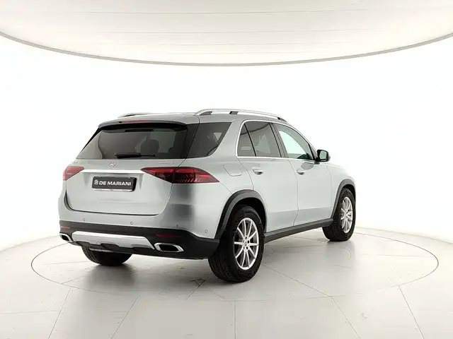 Mercedes-Benz GLE view 5