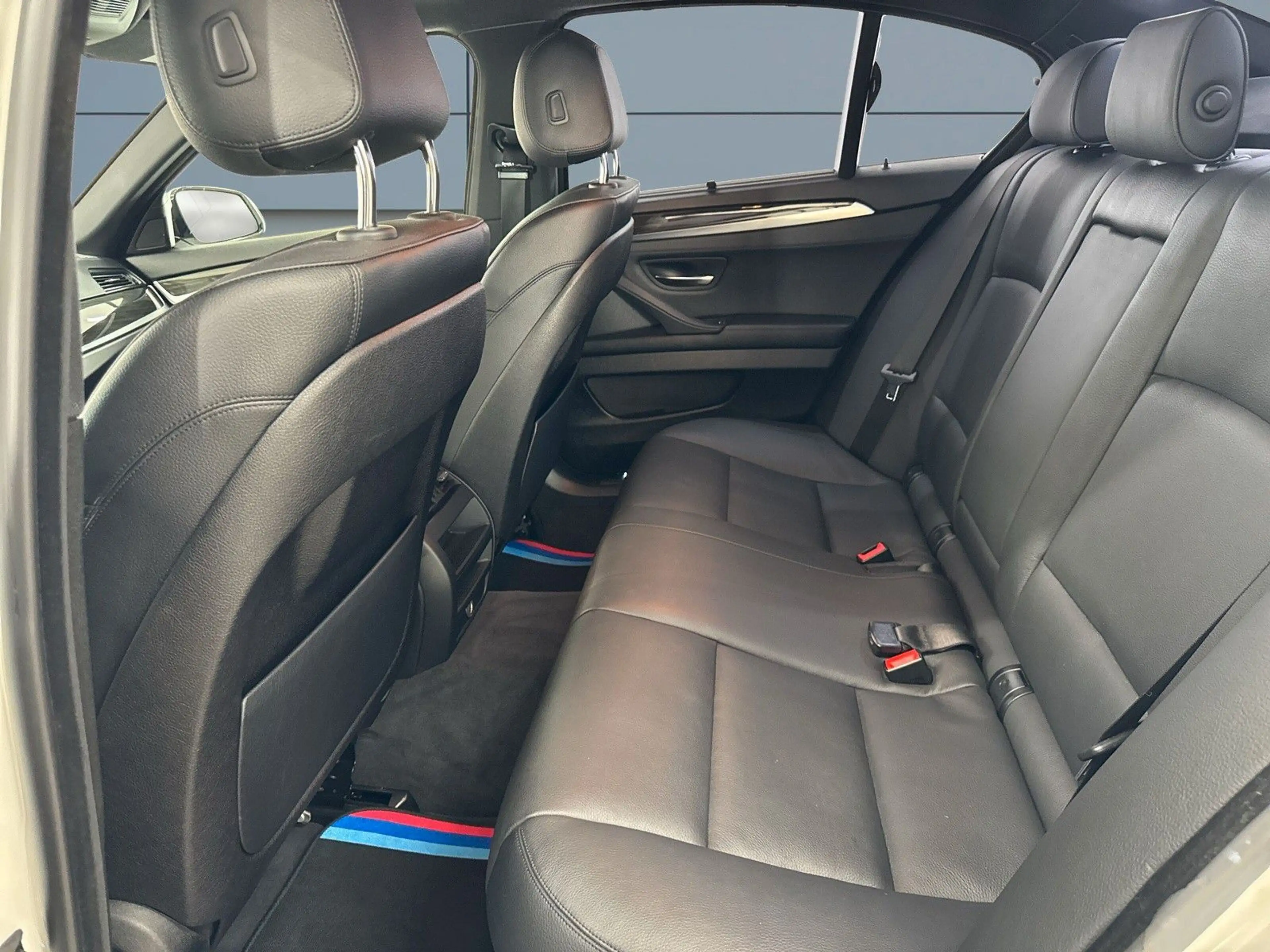 BMW 528 i Lim. M-Paket *ACC*NAV*MEM*LED*SHADOW* — photo 9