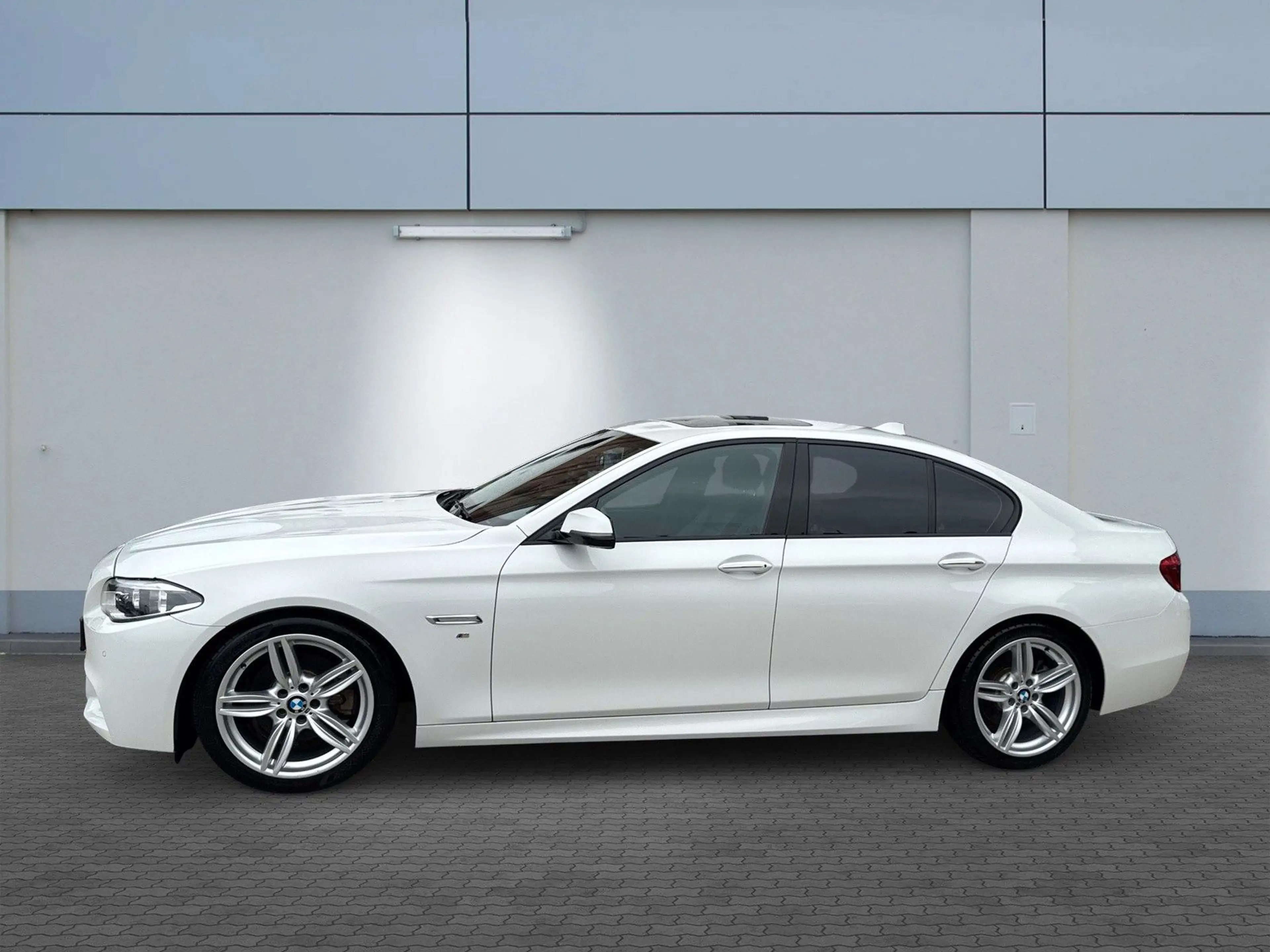 BMW 528 i Lim. M-Paket *ACC*NAV*MEM*LED*SHADOW* — photo 4
