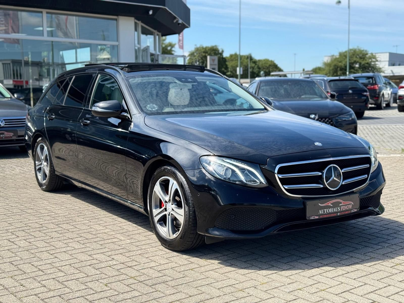 Mercedes-Benz E 220 d T 9G-TRONIC"AVANTGARDE"PANO*VIRTUAL*AMBIE — photo 3