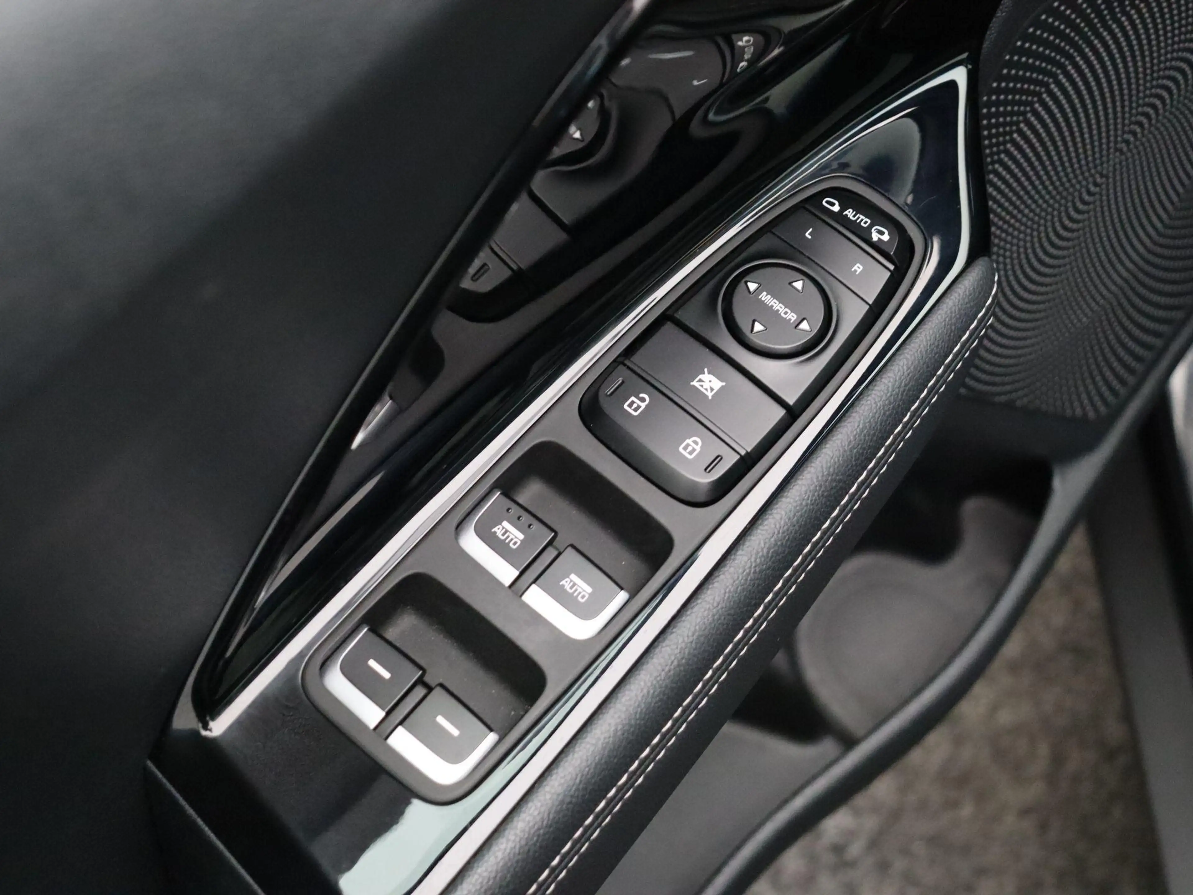 Kia Niro 1.6 GDi Hybrid DynamicLine | Trekhaak | Achteruitr — photo 13