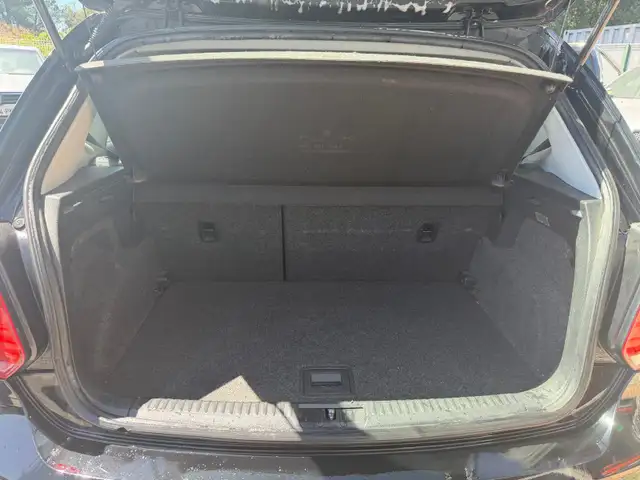 Volkswagen Polo view 9