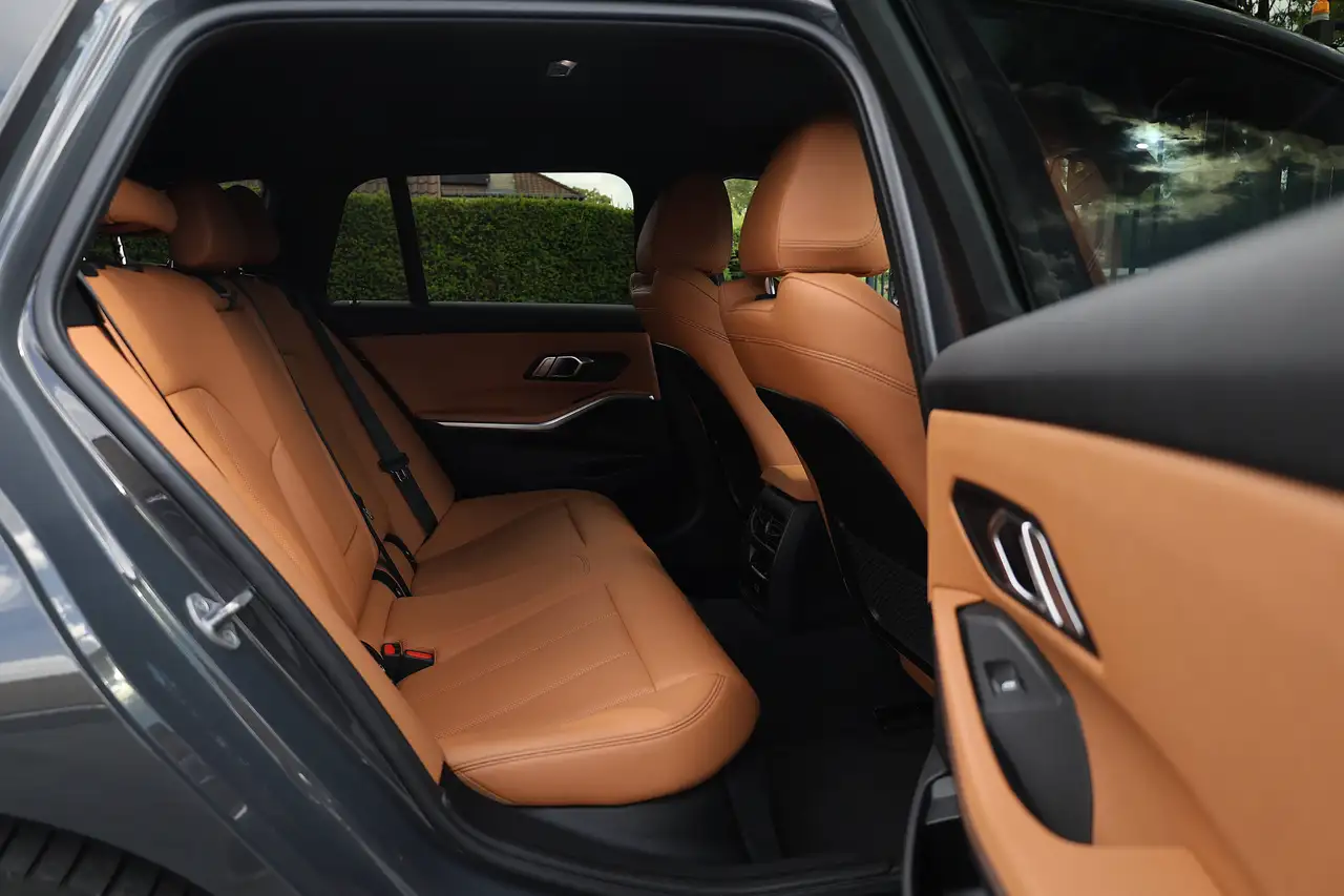 BMW 320 e PHEV M-Pack Benzine/Hybride Facelift 1ste Eigenaar Sport-Stoelen Stoel-Verwarming Car-Play Trek-Haak, миниатюра 5