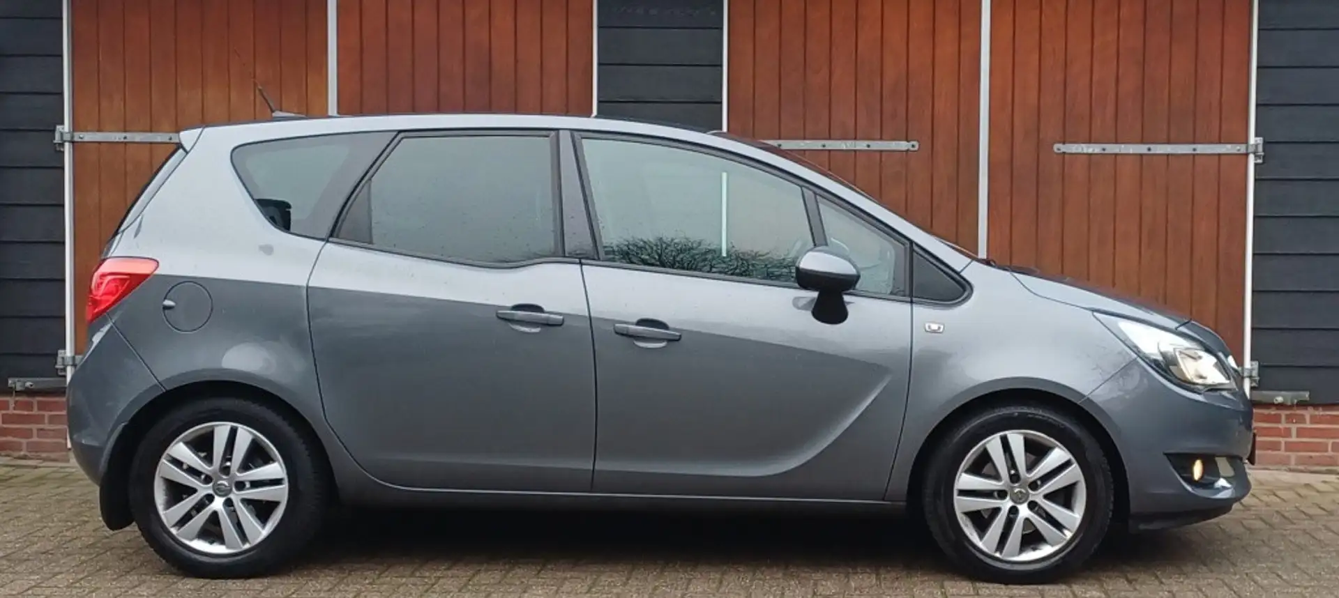 Opel Meriva 1.4 Turbo Design Ed. Trekhaak, Bluetooth, Parkeers Gris - 2