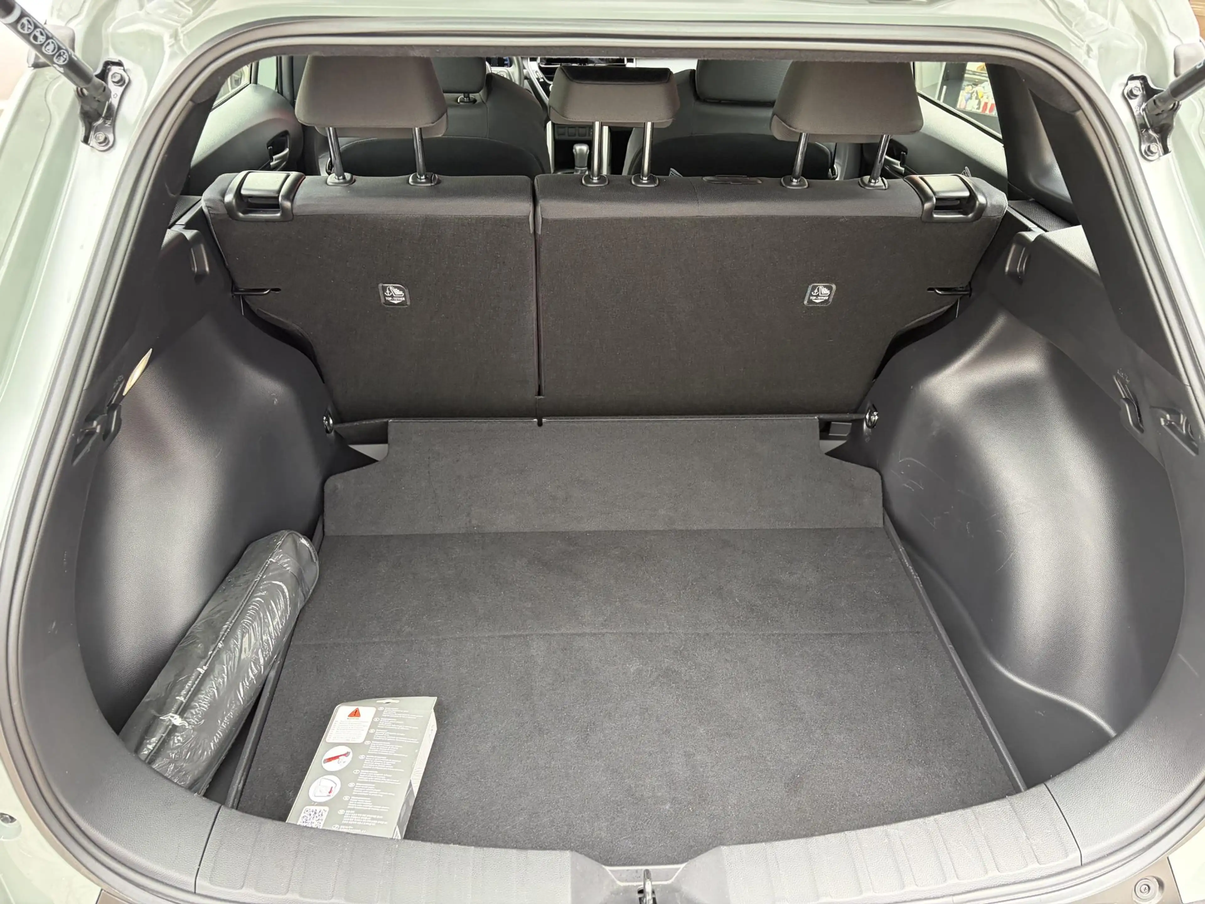 Toyota Corolla Cross Hybrid 140 Active — photo 12