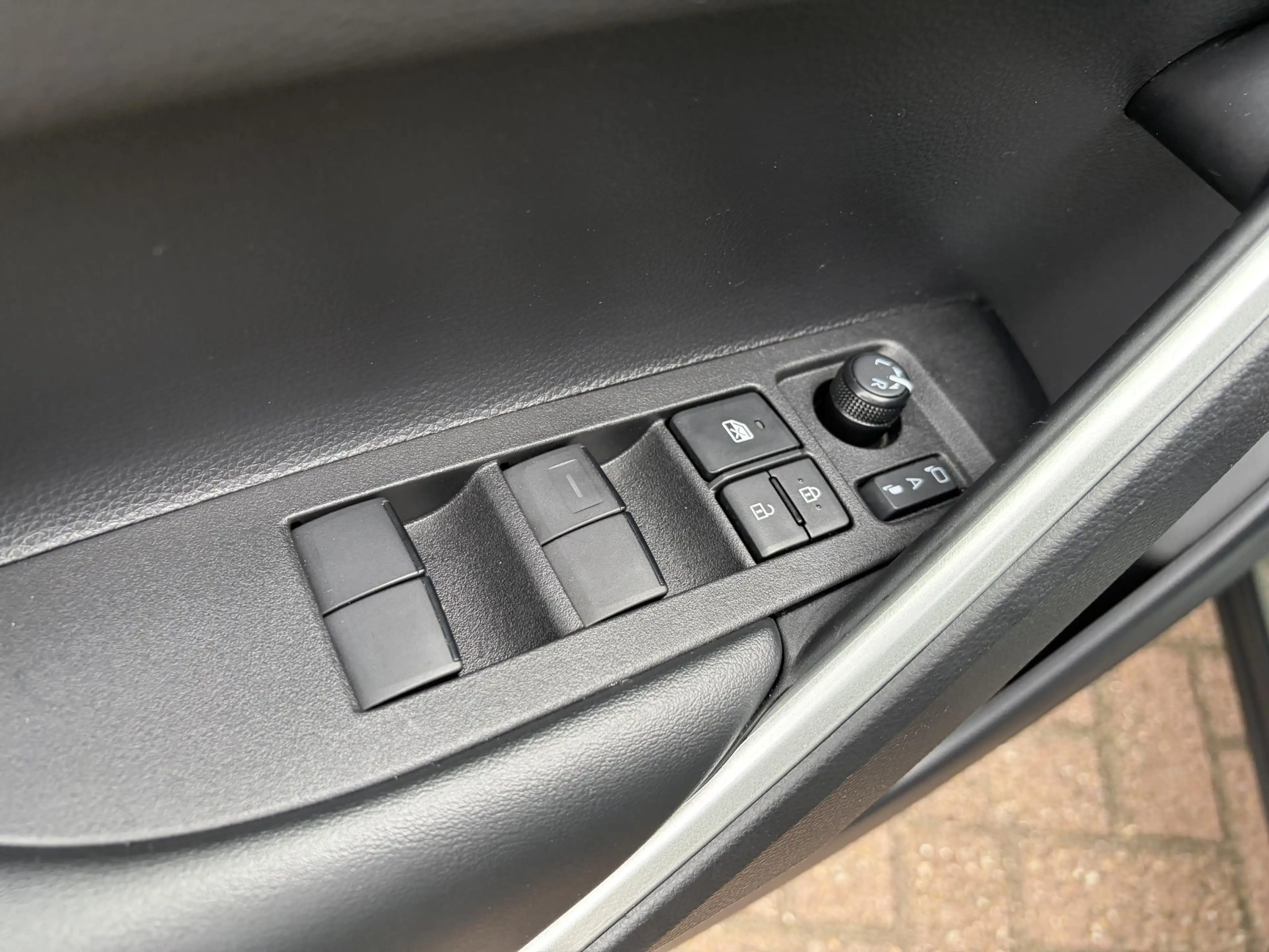 Toyota Corolla Cross Hybrid 140 Active — photo 14