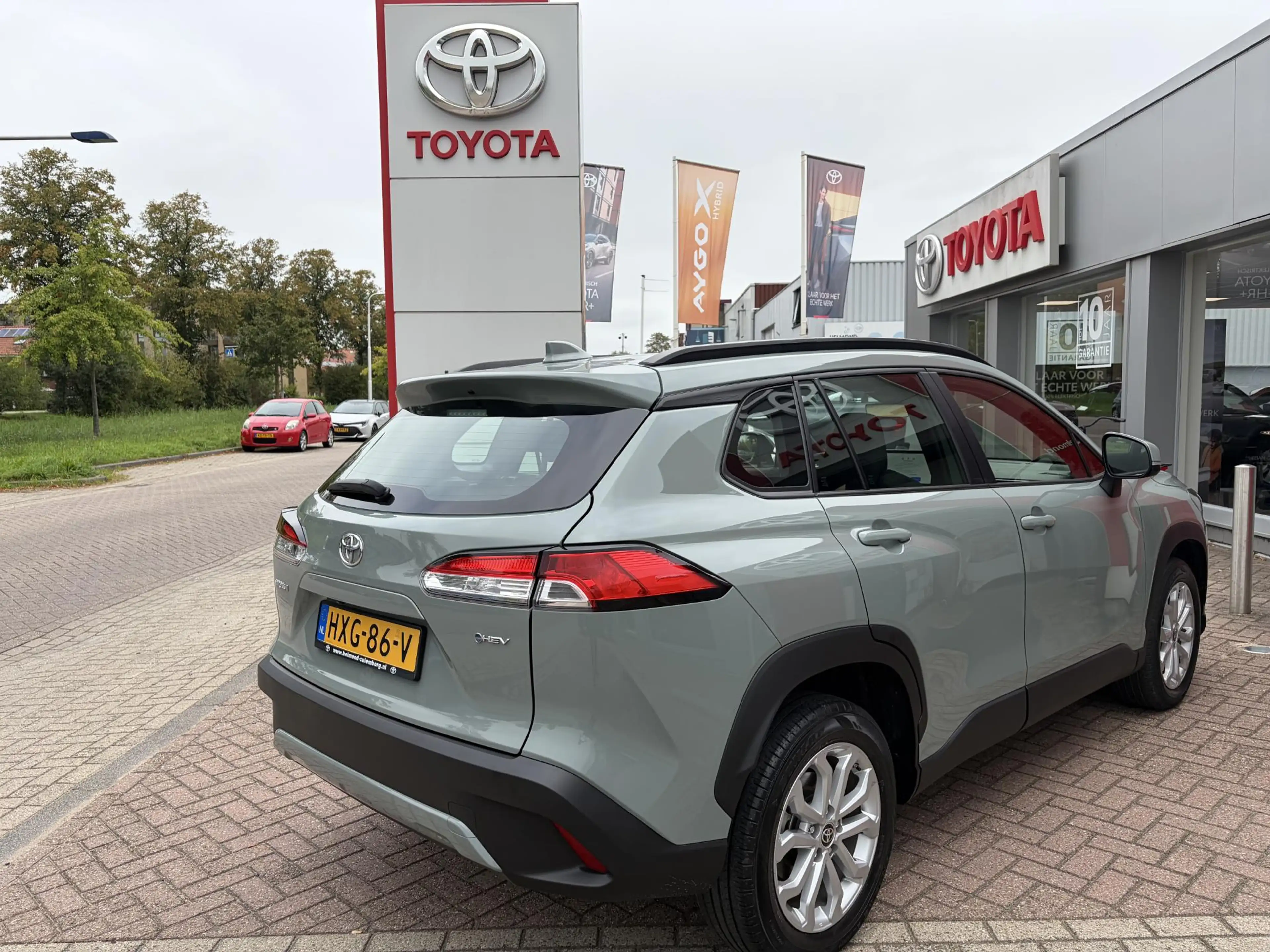 Toyota Corolla Cross Hybrid 140 Active — photo 8